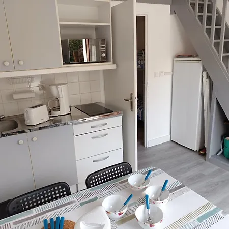 Maison Cosy Avec Terrasse Et Accès Piscine, - 4 Pers - Fr-1-540-316 *