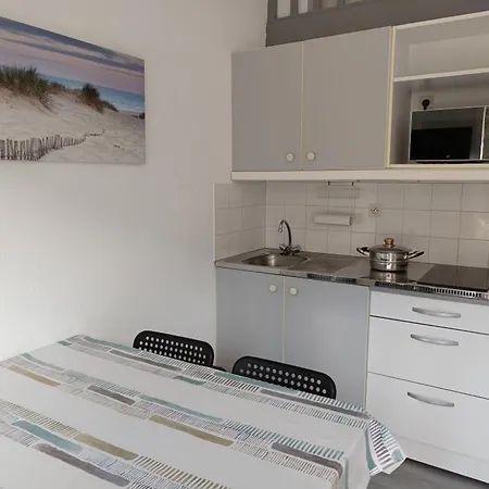 Casa vacanze Maison Cosy Avec Terrasse Et Accès Piscine, - 4 Pers - Fr-1-540-316