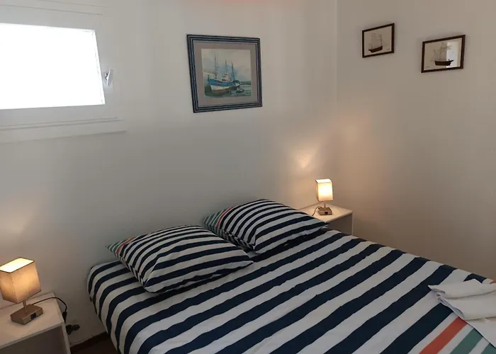 Prázdninový dům Maison Cosy Avec Terrasse Et Acces Piscine, - 4 Pers - Fr-1-540-316