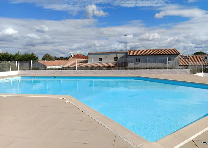 Prázdninový dům Maison Cosy Avec Terrasse Et Acces Piscine, - 4 Pers - Fr-1-540-316 *
