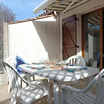 Maison Cosy Avec Terrasse Et Acces Piscine, - 4 Pers - Fr-1-540-316 Casa de Férias *