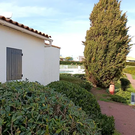 Maison Cosy Avec Terrasse Et Acces Piscine, - 4 Pers - Fr-1-540-316
